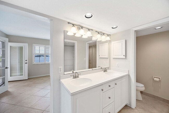 Building Photo - 897 Collier Ct