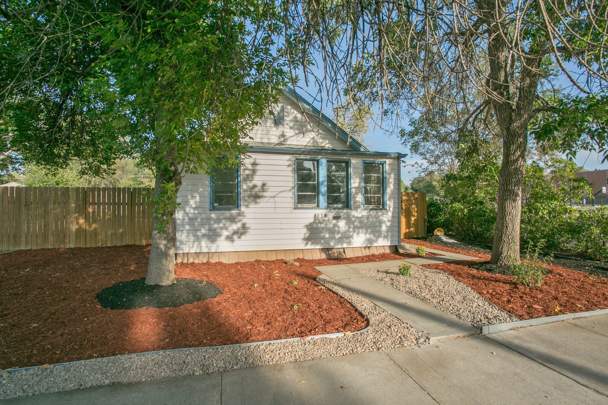 Building Photo - 4898 S Logan St