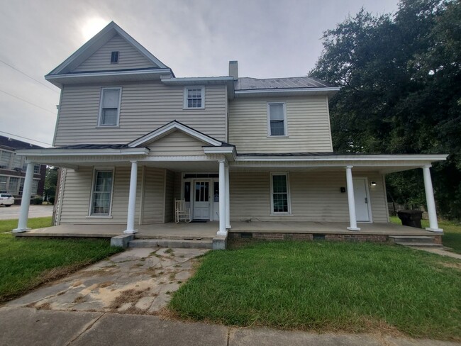 Primary Photo - 508 S Magnolia Ave