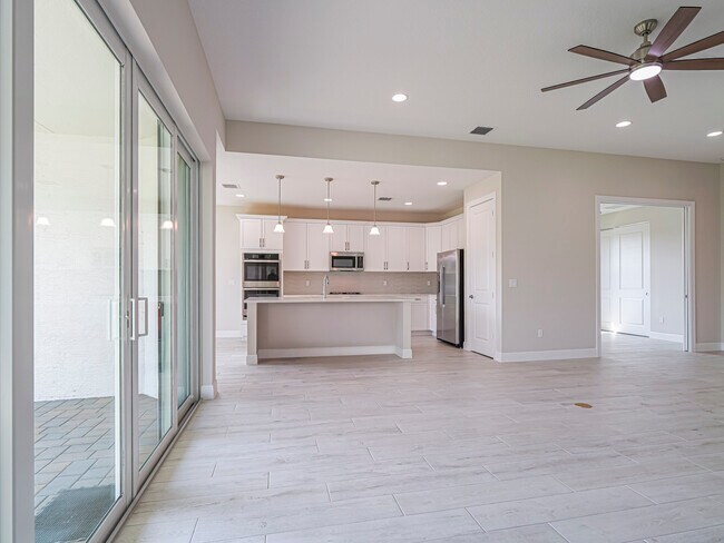 Building Photo - 6423 High Pointe Cir