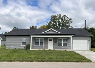 Building Photo - 118 Clark Rd