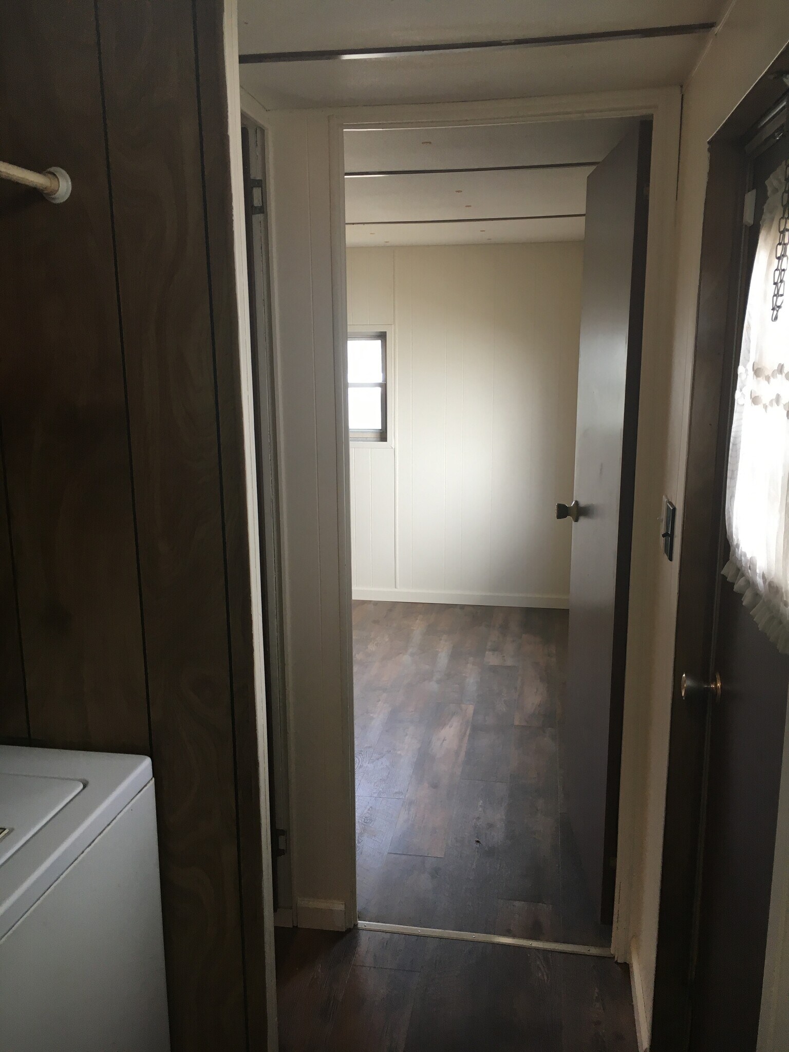 Building Photo - 1115 3rd St