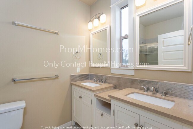 Building Photo - Charming Three Bedroom Home in Arbor Lodge!