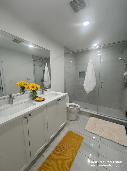 Building Photo - 14 Mt Hood Rd