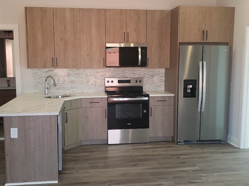 Building Photo - 953 Belmont Ave