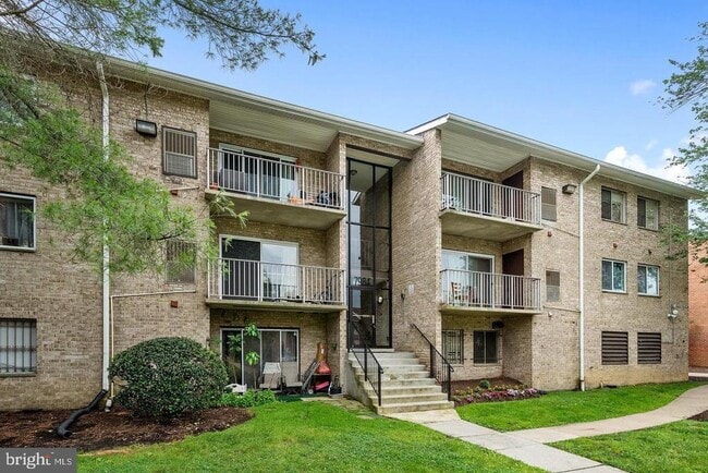 Building Photo - 7984 Audubon Ave