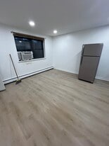 Building Photo - 929 Gates Ave