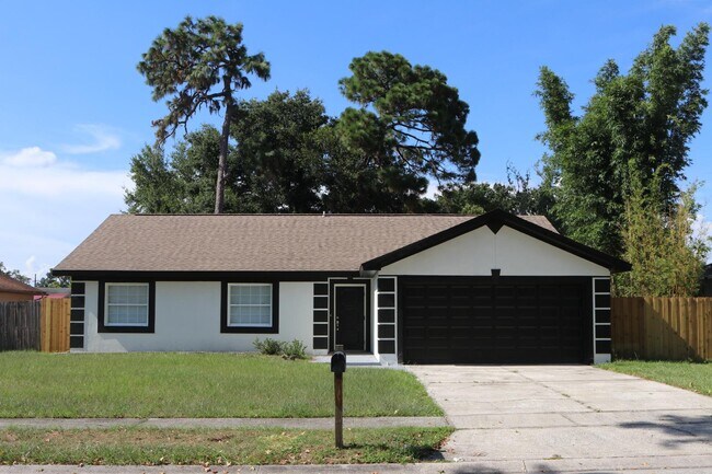 Building Photo - 2958 Bermuda Ave S