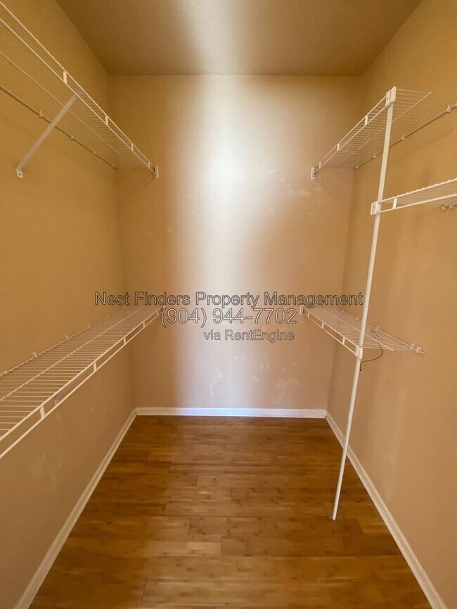 Building Photo - 8539 Gate Pkwy W