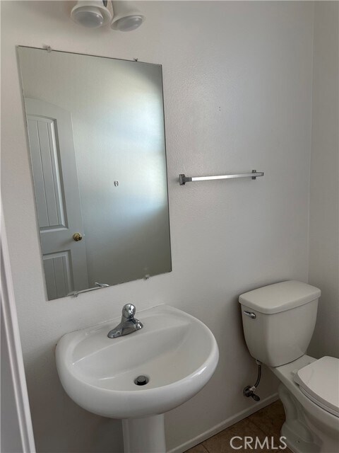 Building Photo - 12918 Clovis Ct