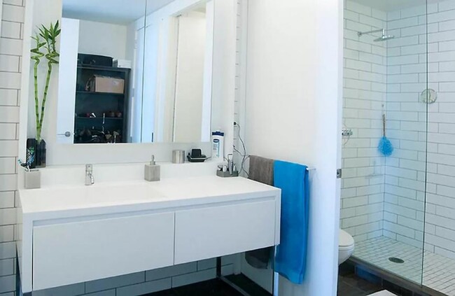 Building Photo - 1 bedroom in New York NY 10005