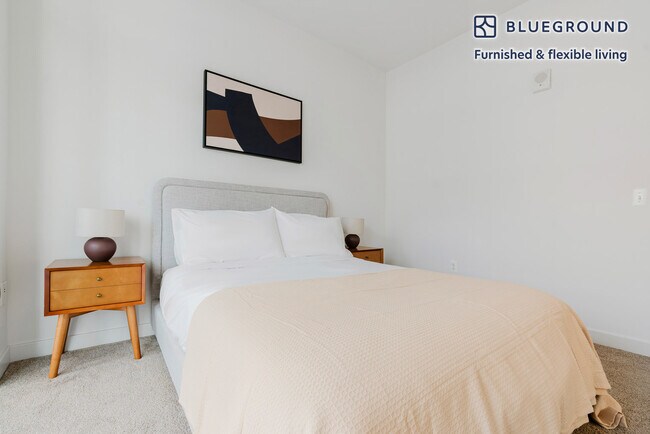 Building Photo - 4918 St Elmo Ave