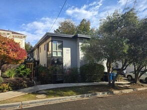 Building Photo - Beautifully Remodeled 2nd Floor Unit near downtown Martinez...