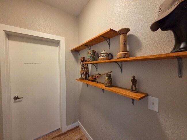 Building Photo - 221 E 5th St