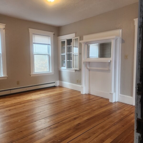 Building Photo - 5 Cohasset St