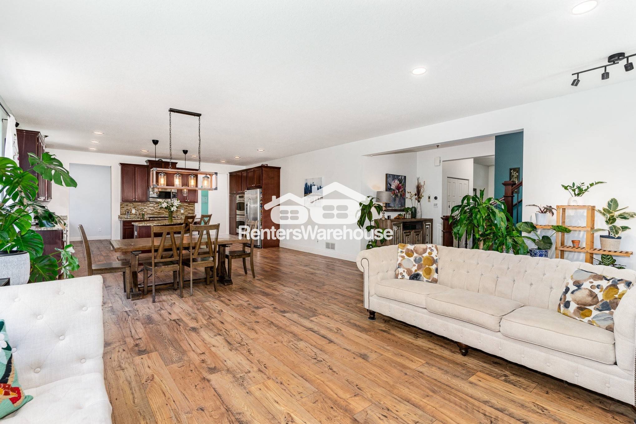 Building Photo - 17582 Gerdine Path