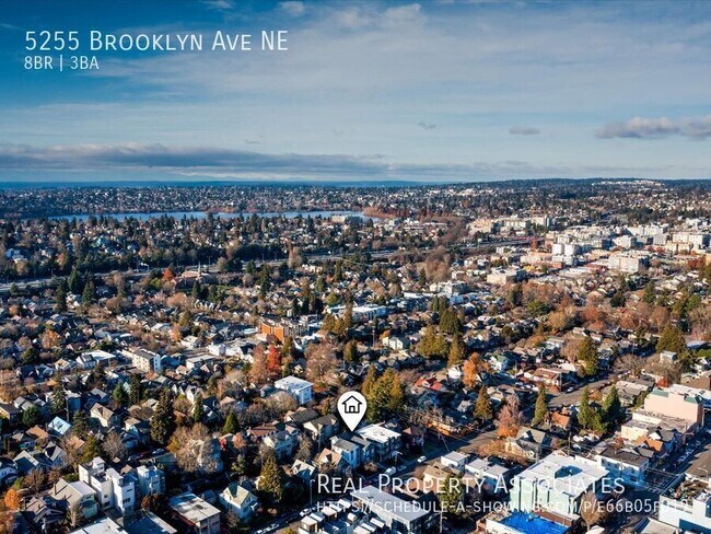 Building Photo - 5255 Brooklyn Ave NE