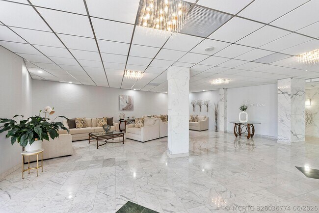 Building Photo - 2851 S Ocean Blvd