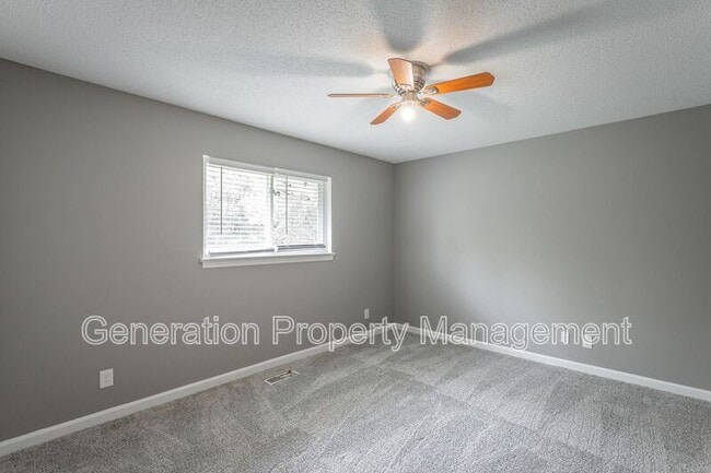 Building Photo - 510 Ely Rd