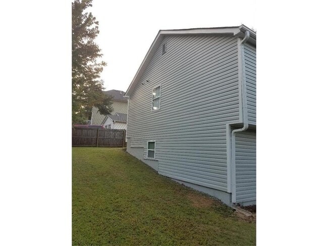 Building Photo - 3192 Osborne Rd NE