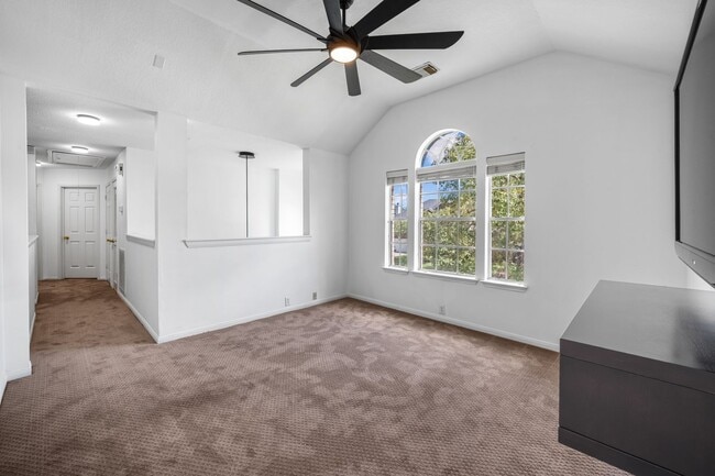 Building Photo - Gorgeous Pulte home in Sunrise Lakes