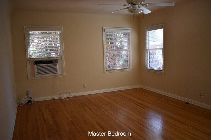 Master Bedroom - 538 N Detroit St