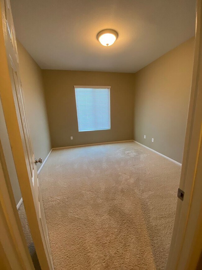 Building Photo - 5 bedroom home in Morgan Hill