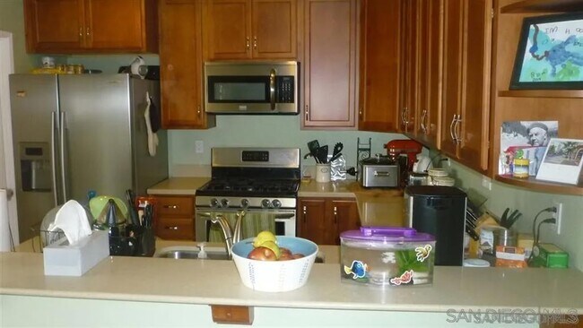 Building Photo - 8434 Summerdale Rd