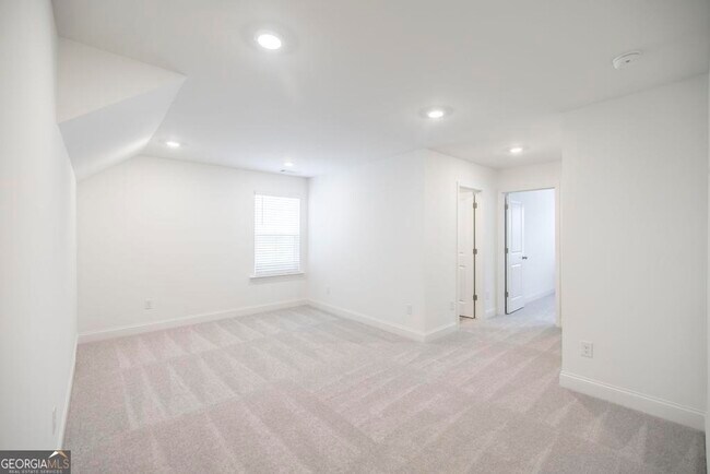 Building Photo - 107 Prospect Ave