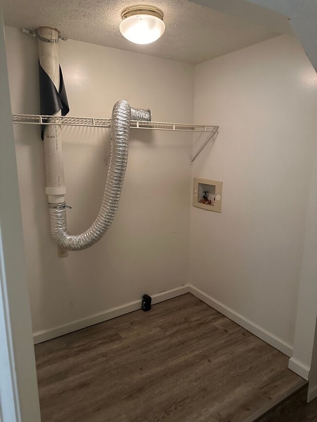 Building Photo - Yorktown School District