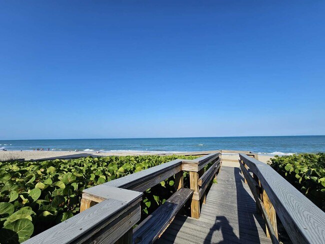 Building Photo - Seaside Serenity Awaits: Spacious 3-Bedroo...