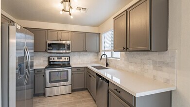 Building Photo - 338 N 152nd Dr