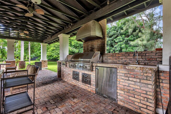 Building Photo - 14701 SW 63rd St