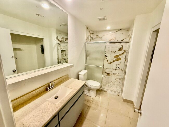 Building Photo - 13860 Luis Dr