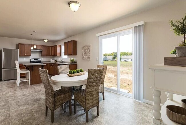 Building Photo - Newer Home near Outstanding Schools!