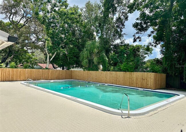 Building Photo - 203 Pine Tulip Ct