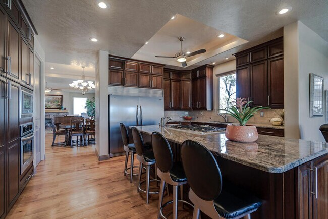 Building Photo - Stunning Luxury Home in Green Springs with...