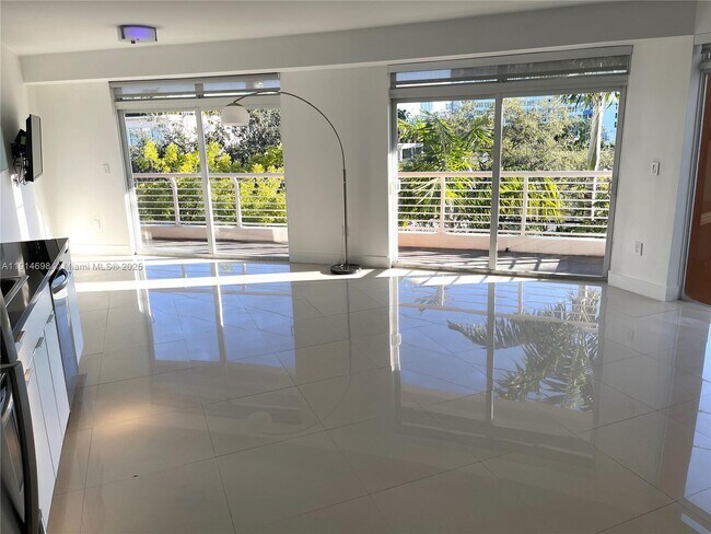 Building Photo - 7700 Tatum Waterway Dr