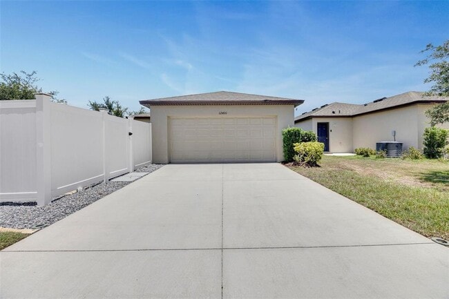 Building Photo - 12401 Streambed Dr