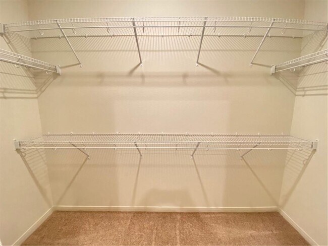 Building Photo - 116 Allington Cir