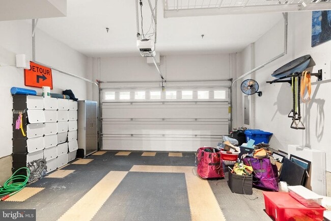 Building Photo - 1508 16th Ct N