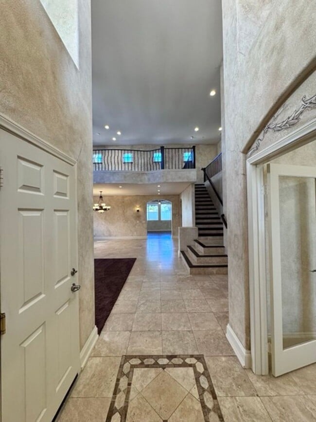 Building Photo - Stunning expansive 3 Bedroom Redhawk Home with Office, Loft & Pool/Spa!