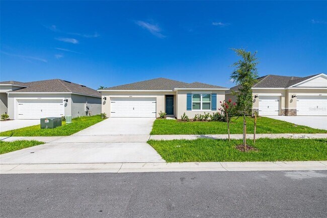 Building Photo - 2893 House Finch Rd
