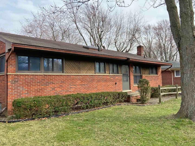 Building Photo - 1507 Granada Ave