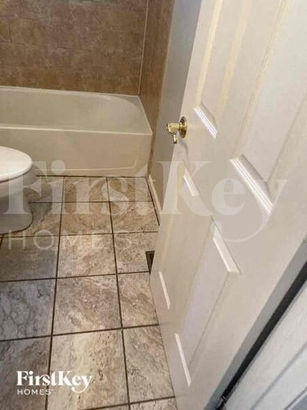 Building Photo - 248 Westmark Ct