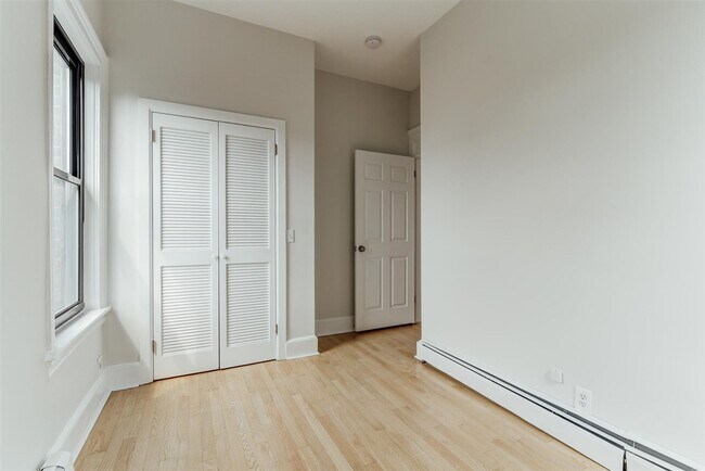Building Photo - 465 Jersey Ave