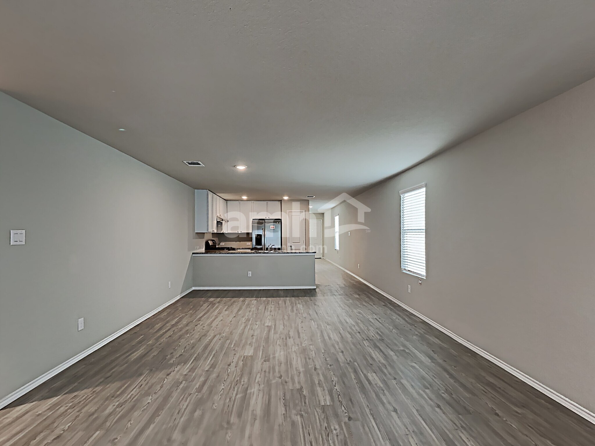 Building Photo - 10603 Varmus Dr