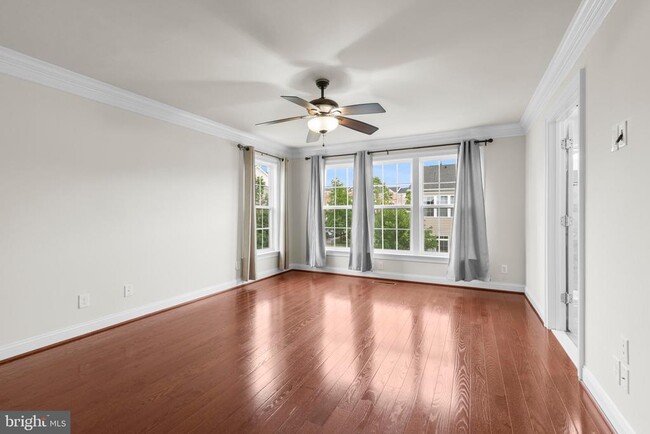 Building Photo - 42735 Telford Terrace