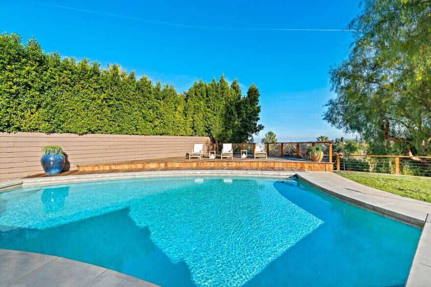 Building Photo - 5834 McDonie Ave