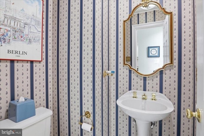 Building Photo - 10454 Breckinridge Ln